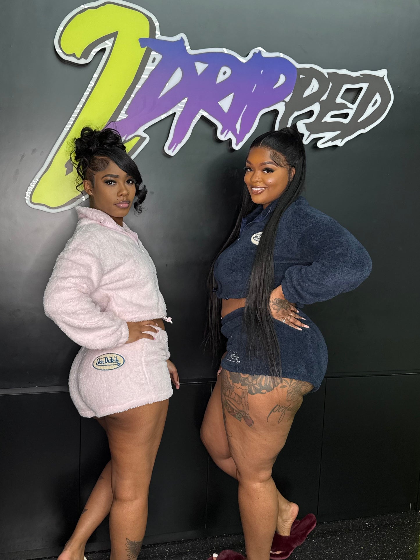 V DUTCH 2 PC SHORT SET (ON HAND)