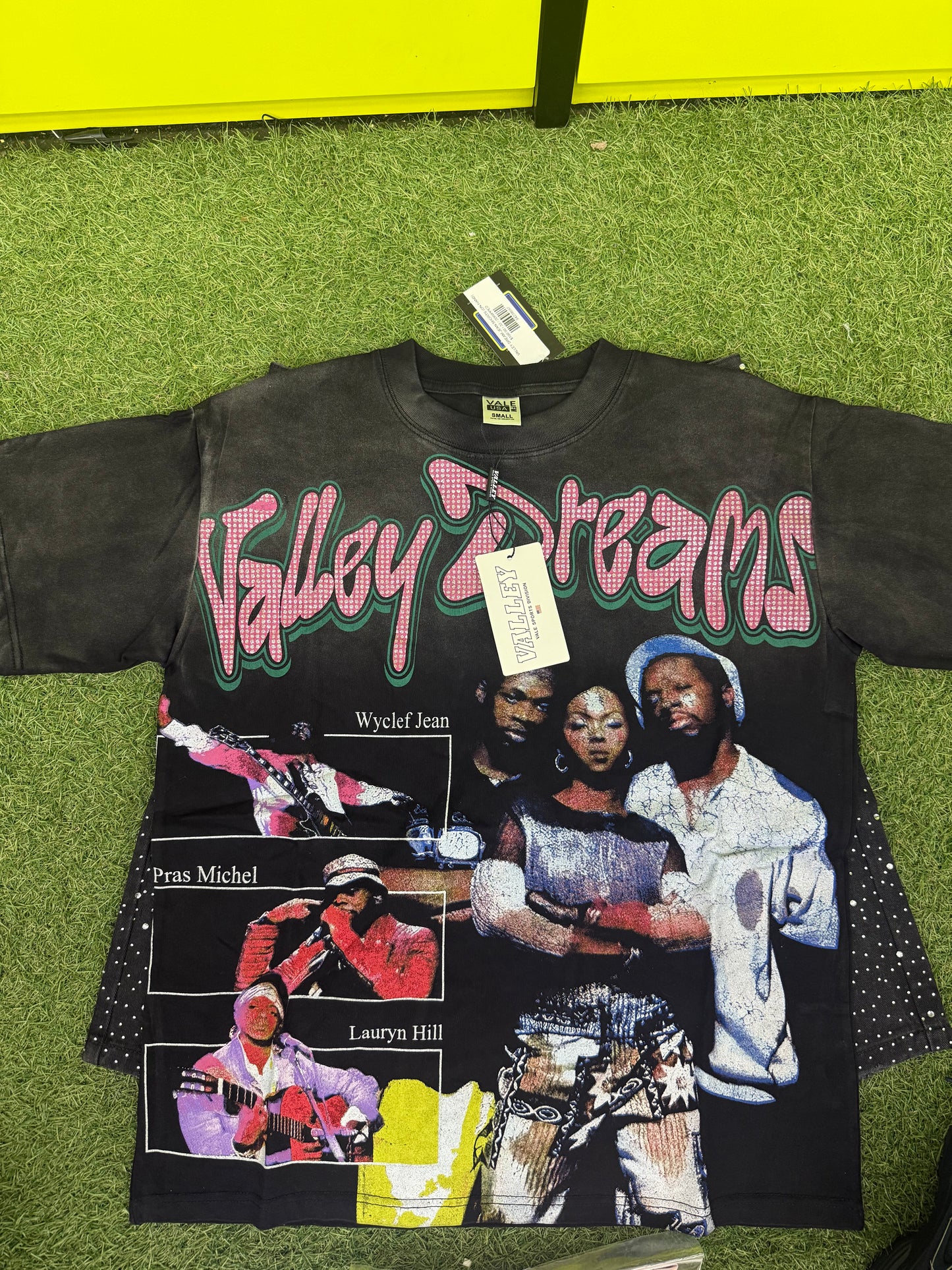 VALLEY DREAMS WYCLEF/LAURYN T SHIRT (ON HAND)