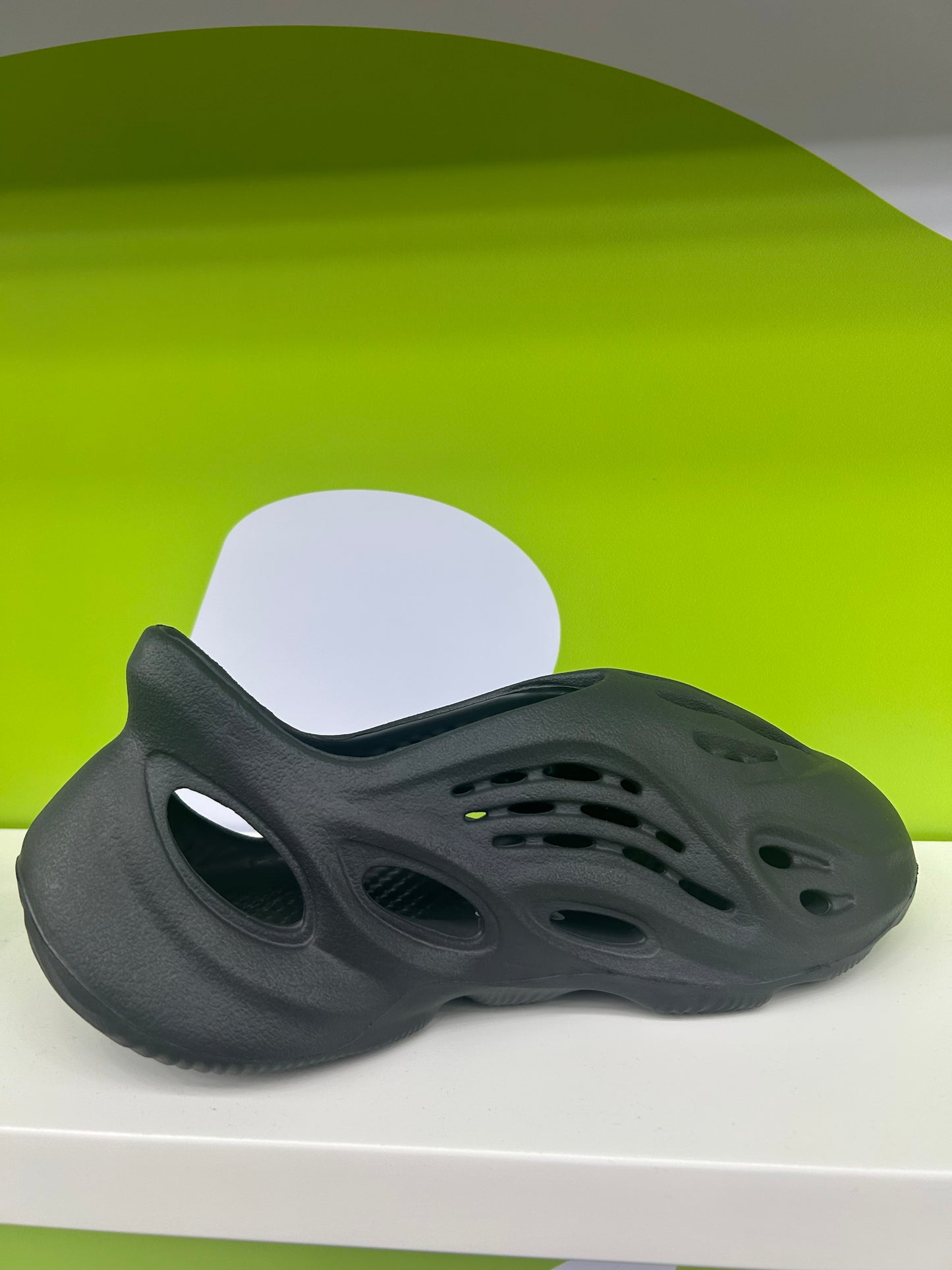 BLACK FOAM SLIDES (ON HAND)