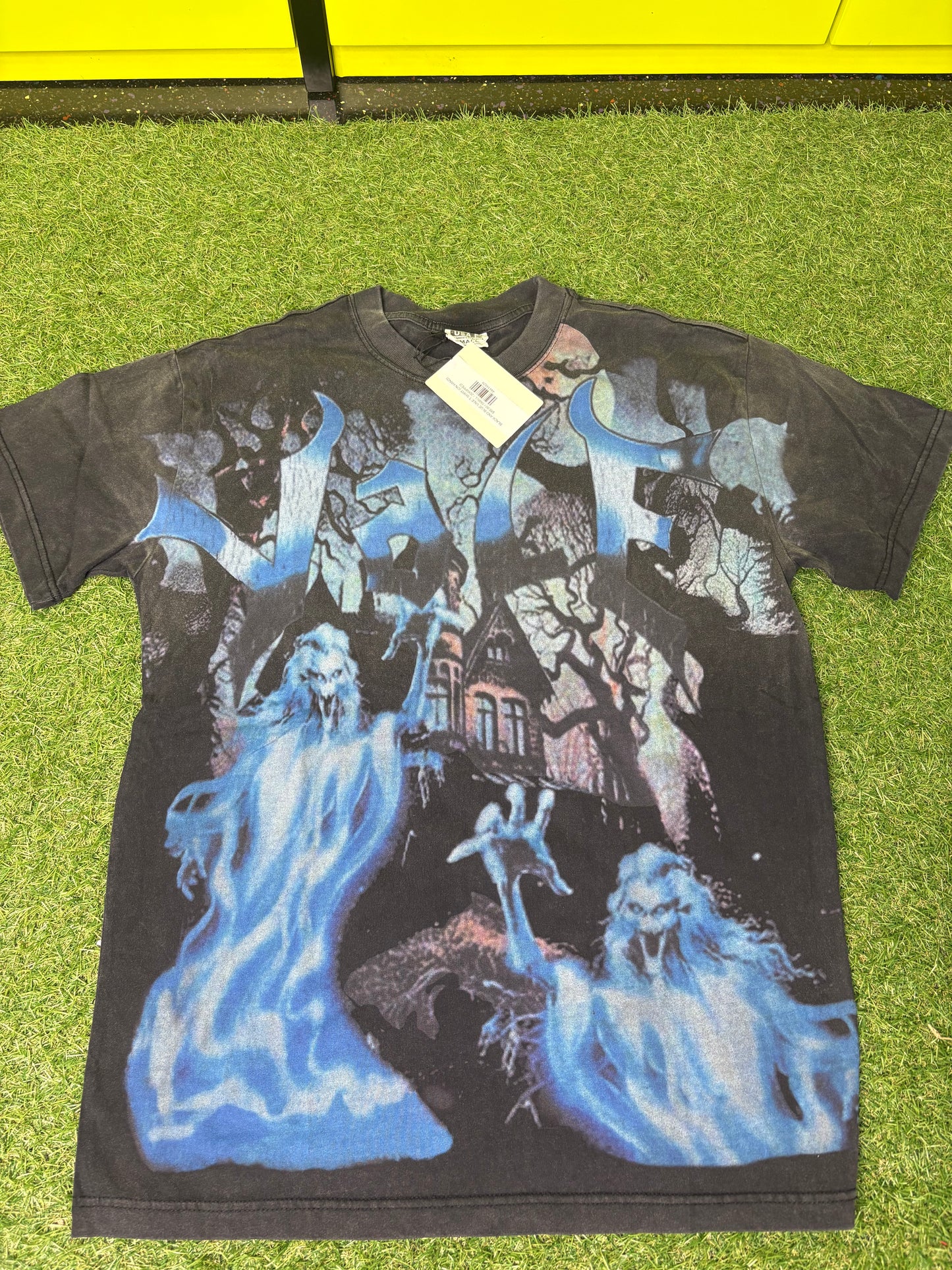 BLACK AND BLUE VALE T SHIRT (ON HAND)