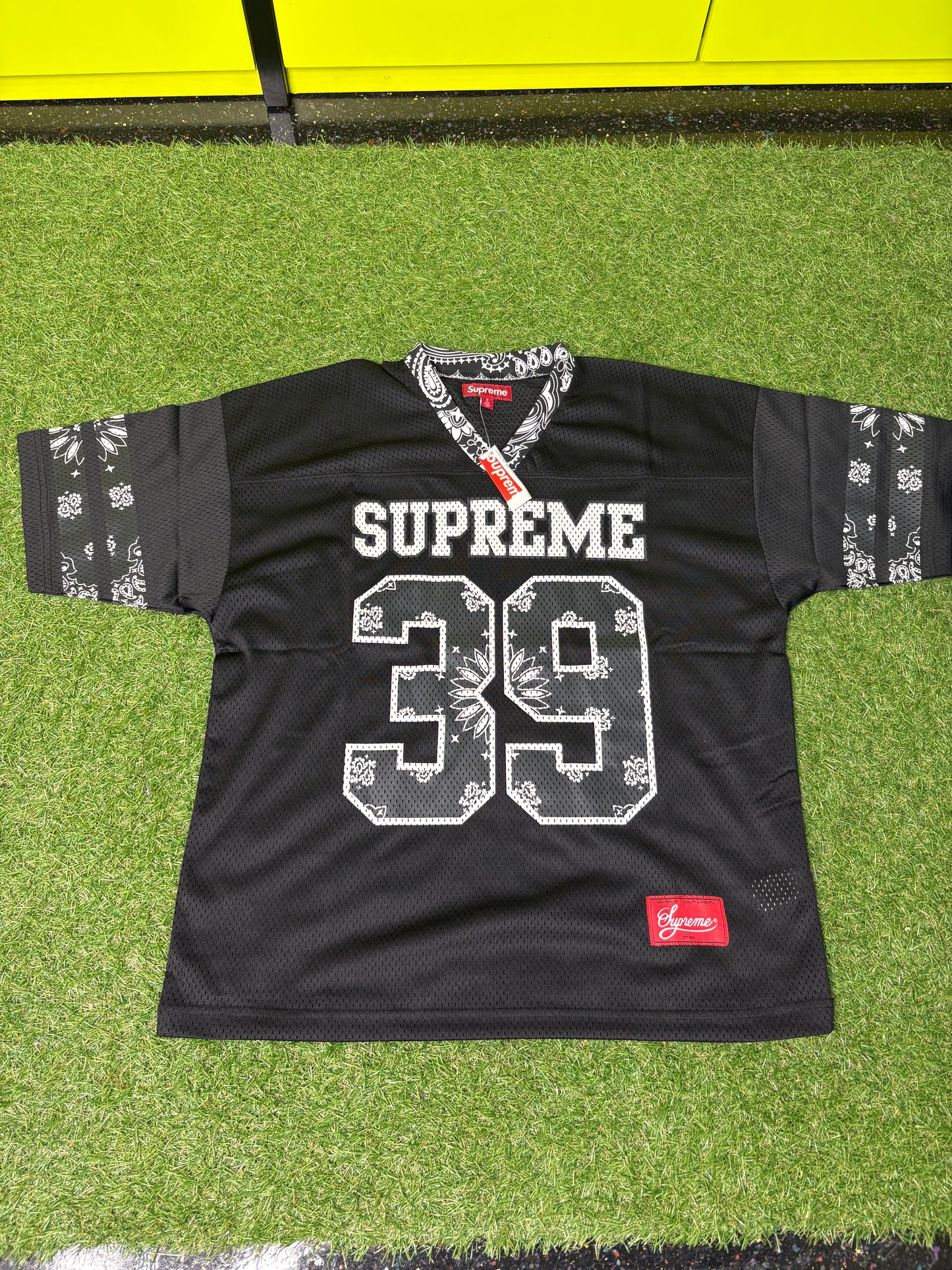 SUPREME JERSEY T SHIRT (ON HAND)