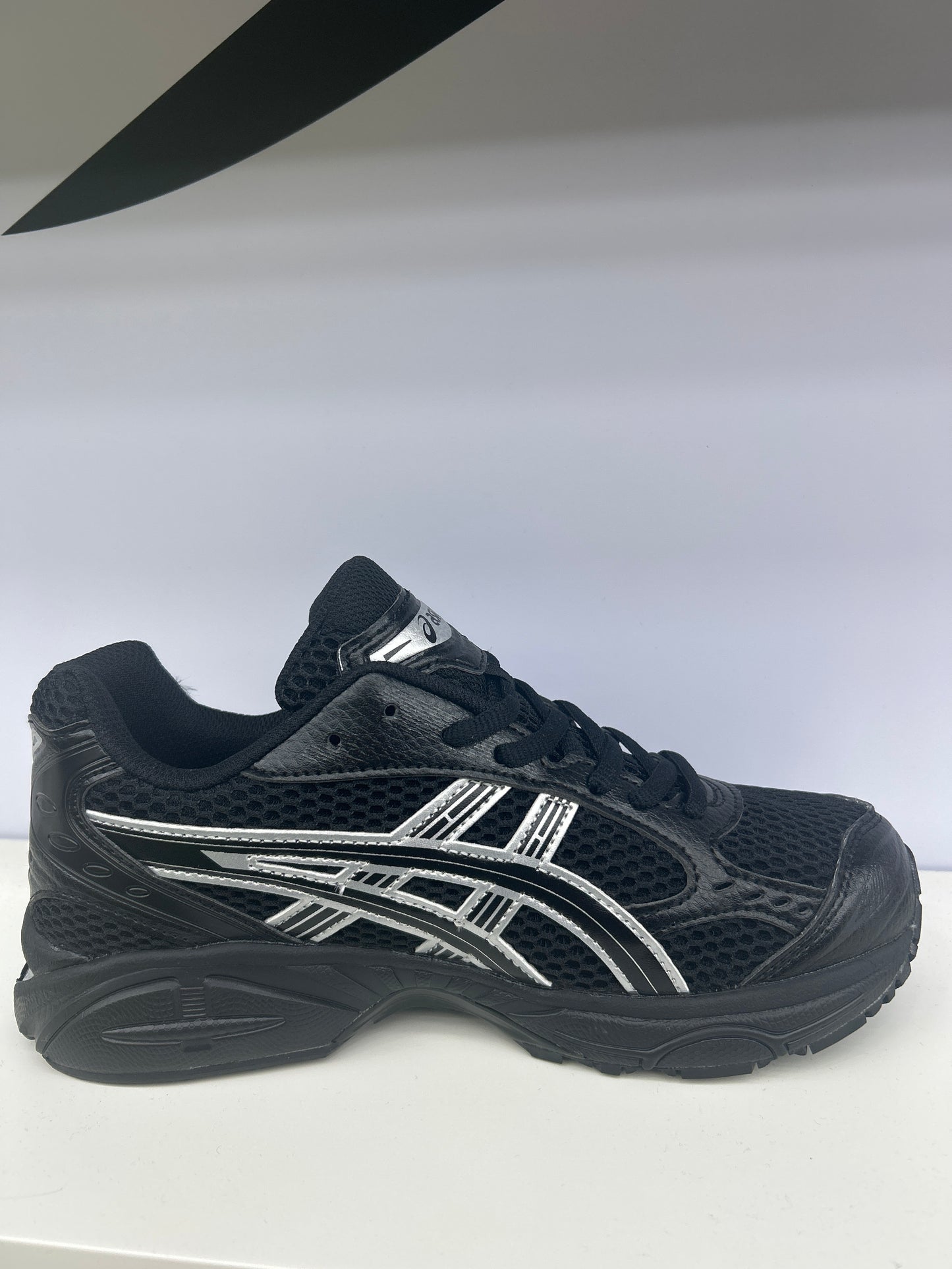 BLACK ASICS SNEAKERS (ON HAND)
