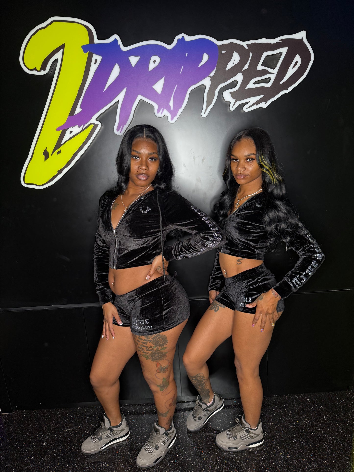 BLACK TRU RELIGION INSPO SET 2 PIECE (ON HAND)