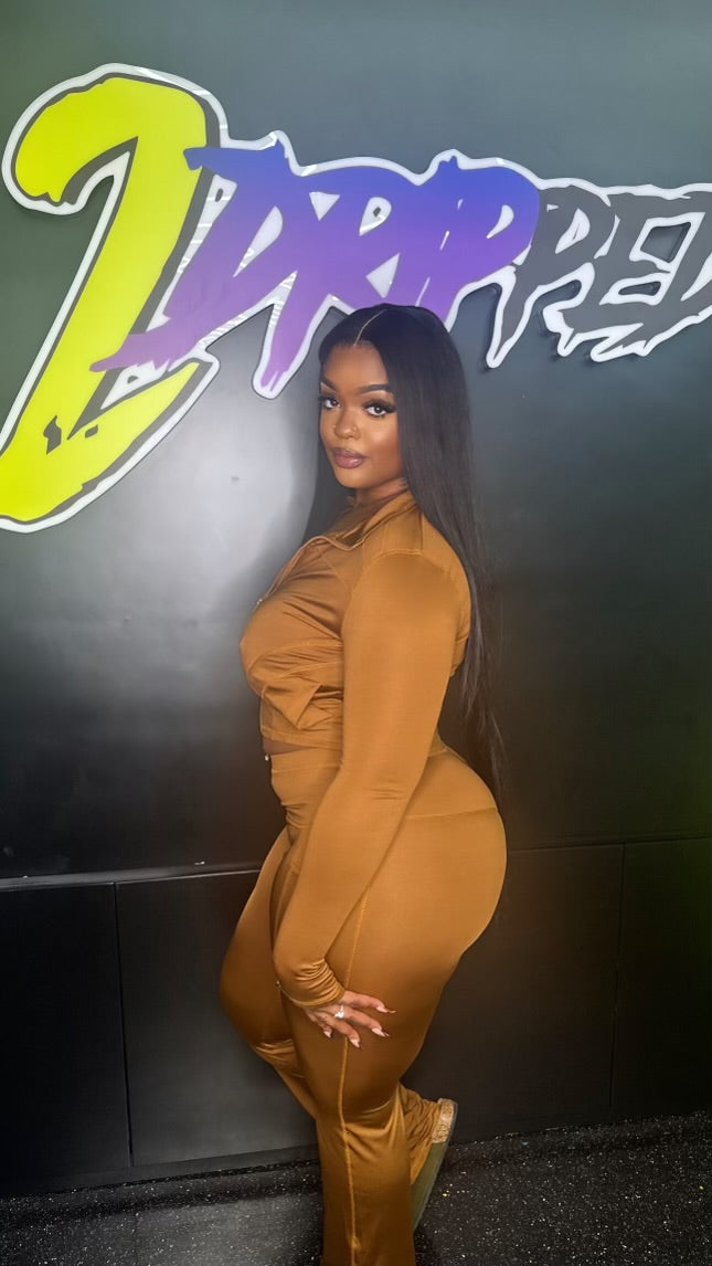 BROWN 2 PC SET (ON HAND)