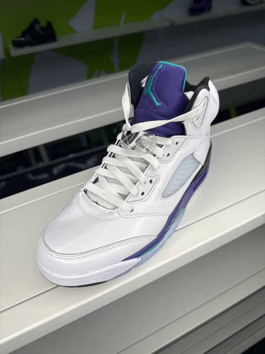 WHITE/GRAPE SNEAKERS (ON HAND)
