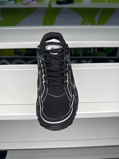 BLACK FOAM RUBBER SNEAKERS (ON HAND)