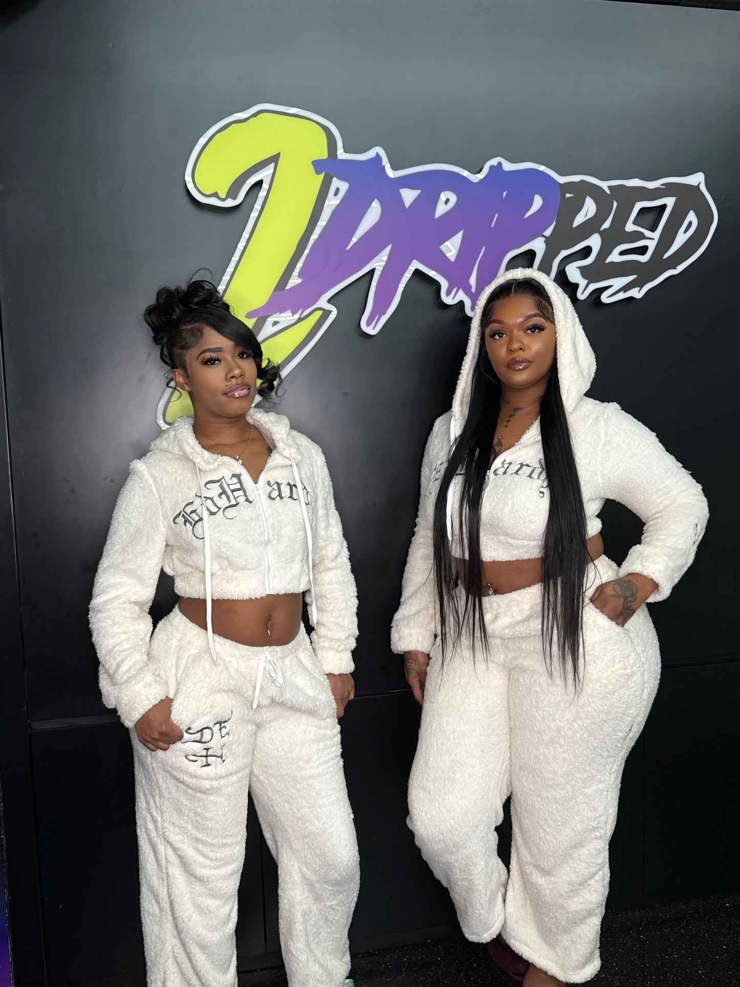 E HARDY 2 PC SET (ON HAND)