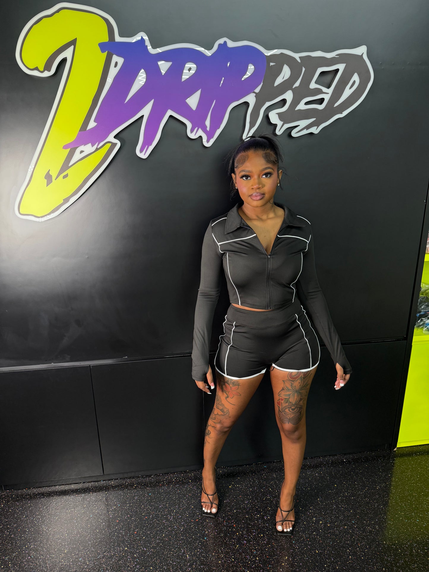 Black and White long sleeve and shorts two piece set (on hand)