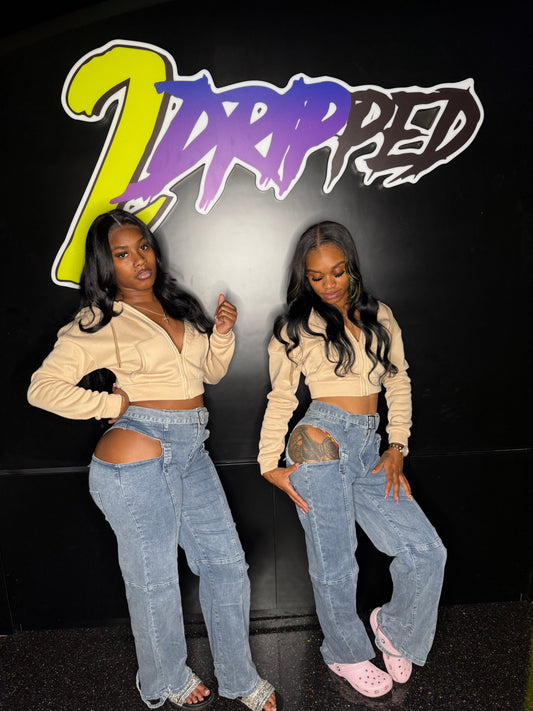 HIP OUT JEANS (ON HAND)