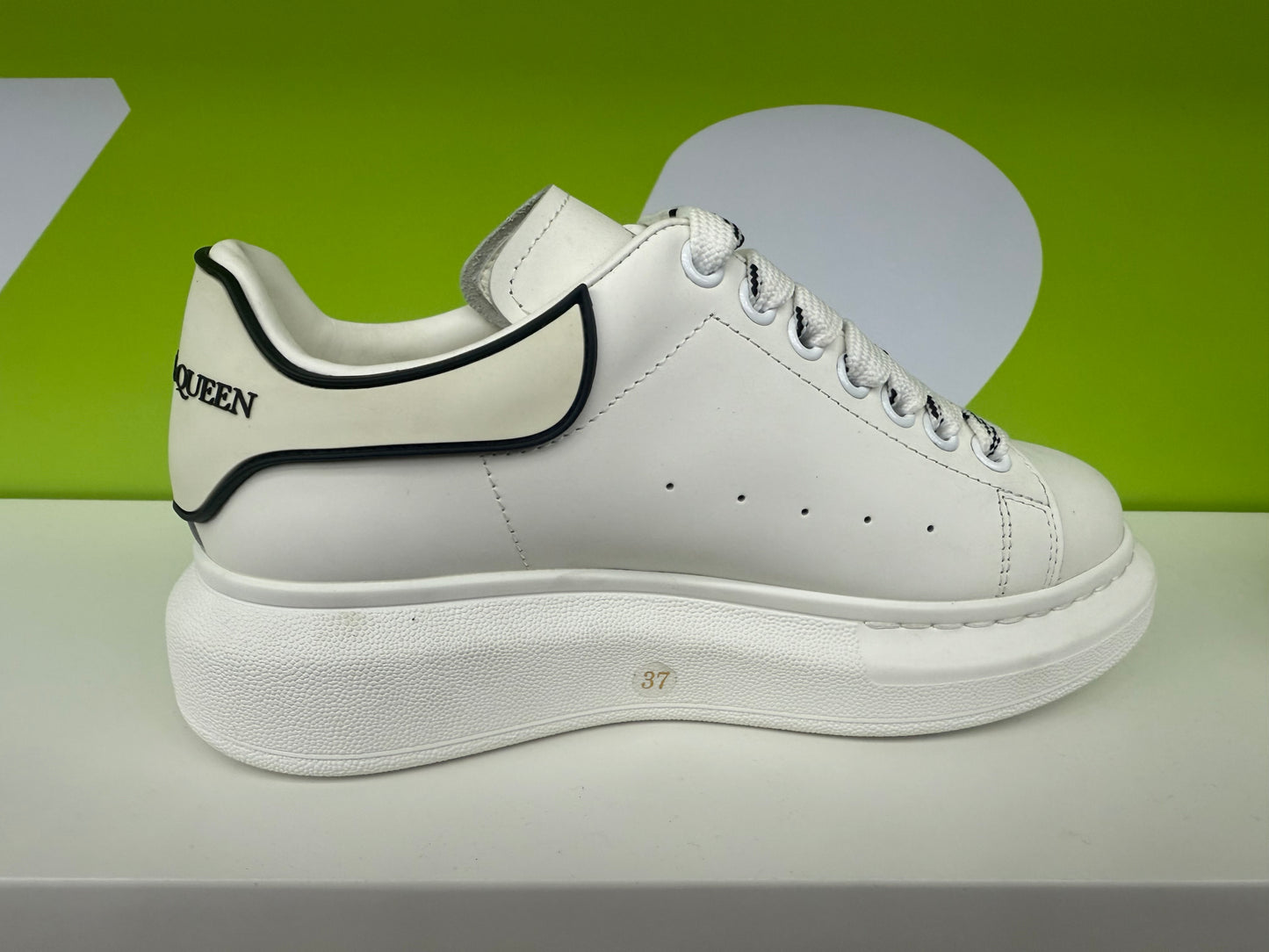 WHITE AND BLACK PLAT SNEAKERS (ON HAND)