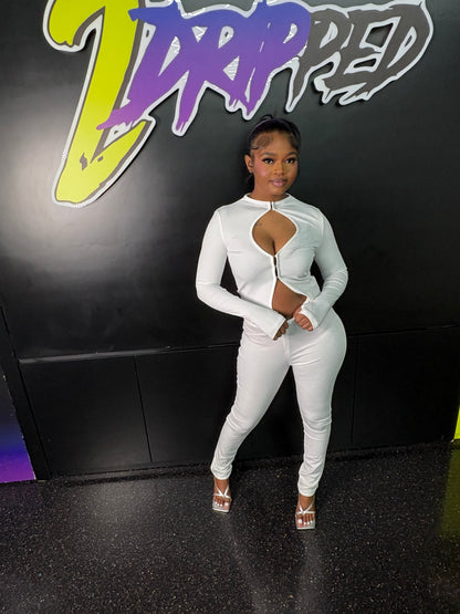 KEEPIN IT CUTE WHITE TWO PIECE (ON HAND)