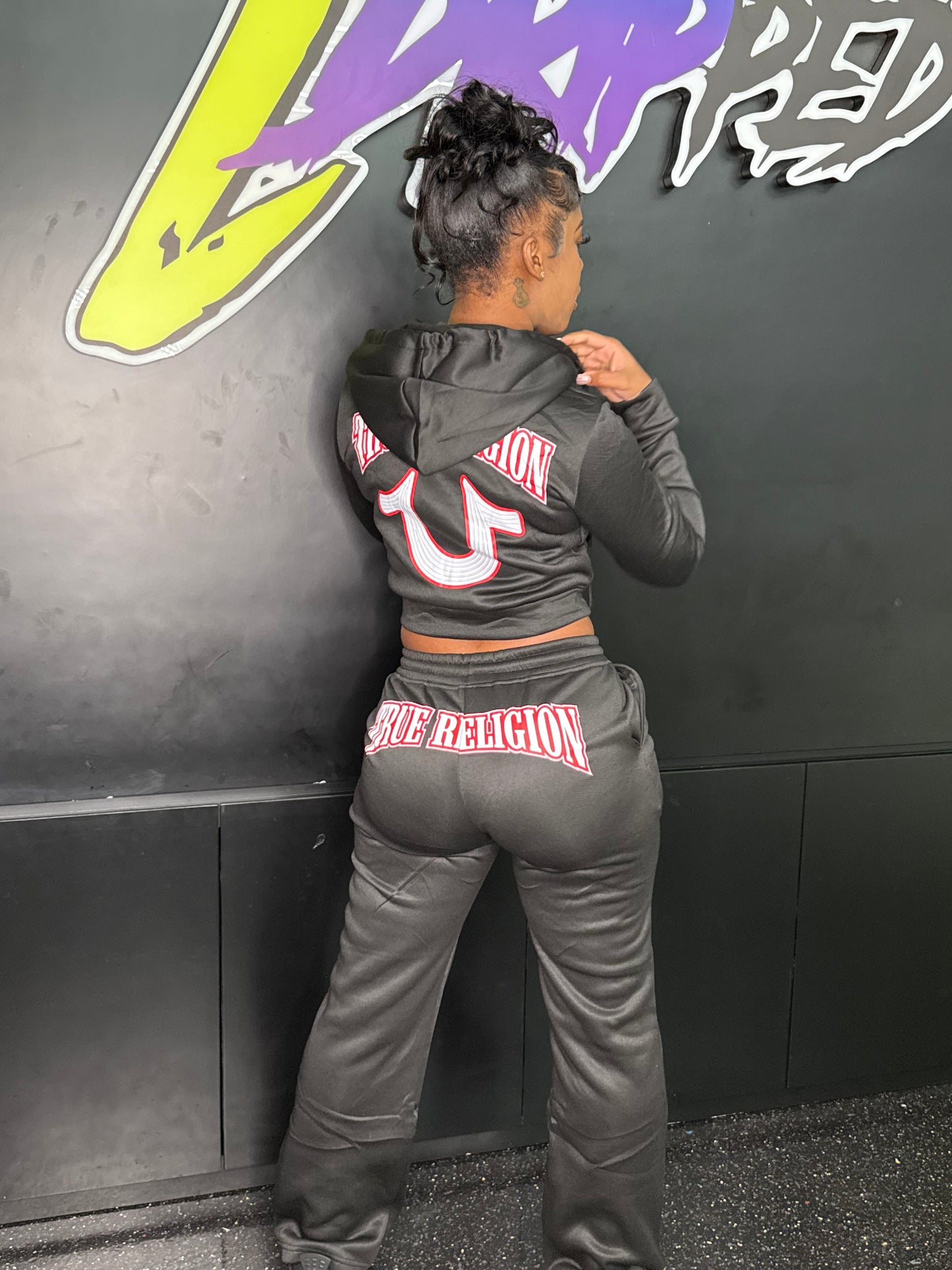 TRU RELIGION BLACK 2 PC SET (ON HAND)