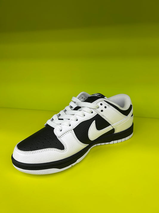 NK REVERSE PANDA SNEAKER (ON HAND)