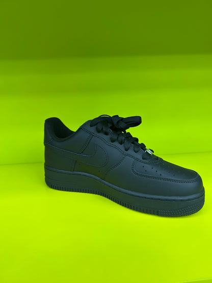 BLACK S FORCE SNEAKER (ON HAND)