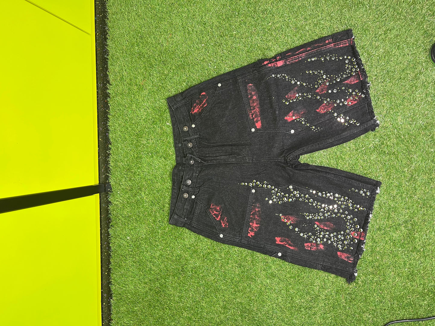 STAR RHINESTONE DEMIN SHORTS (ON HAND)