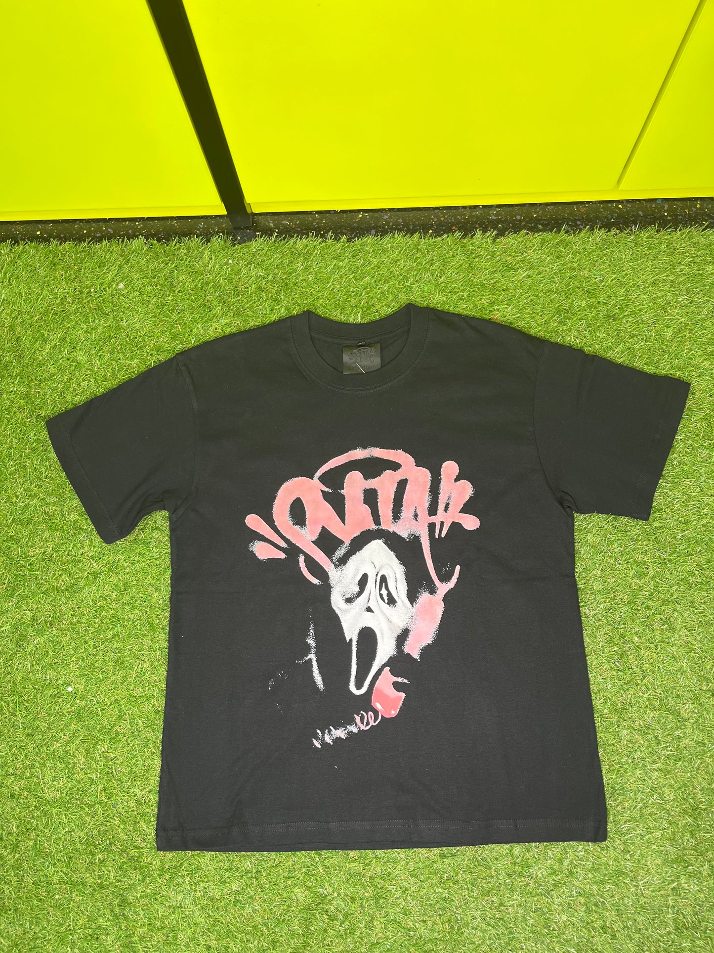 SYNA SCREAM BLACK TEE (ON HAND)