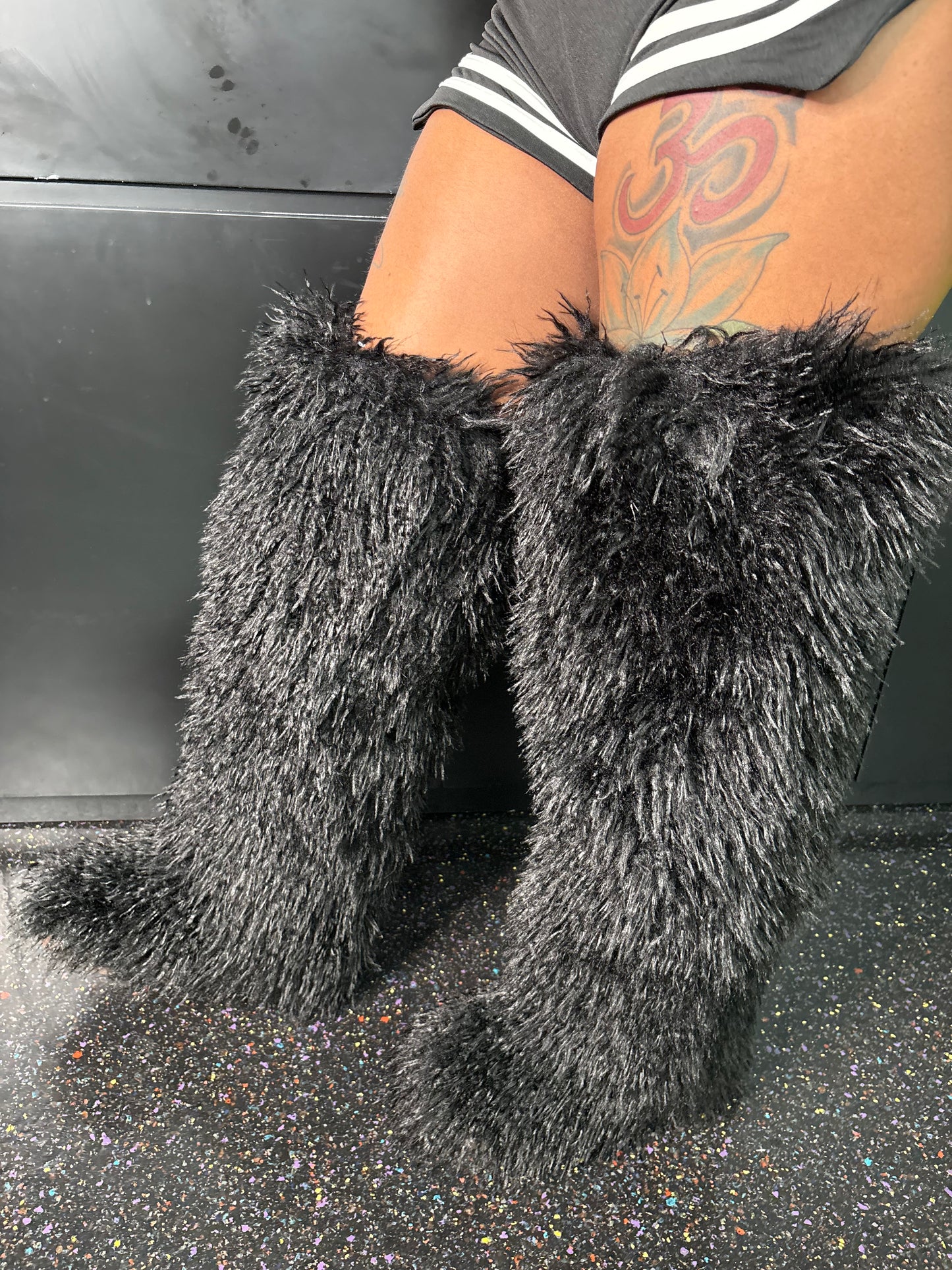THIGH HIGH FUR BOOTS (ON HAND)