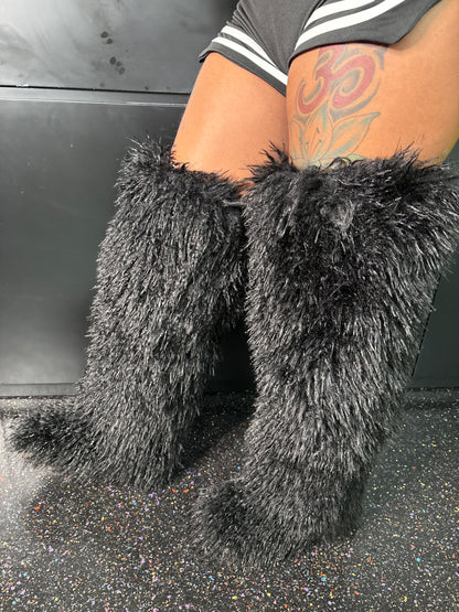 THIGH HIGH FUR BOOTS (ON HAND)