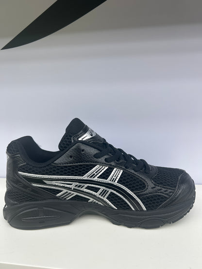 BLACK ASICS SNEAKERS (ON HAND)