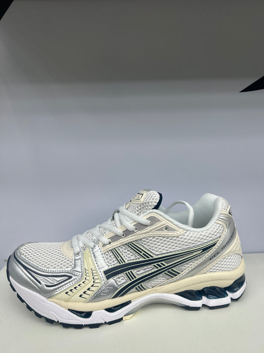 CREME/WHITE/GREY ASICS (ON HAND)