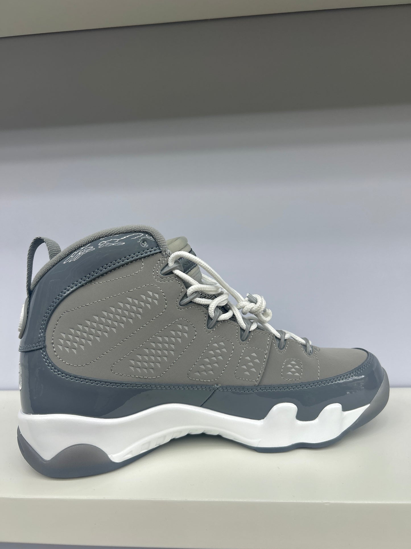 COOL GREY SNEAKERS (ON HAND)